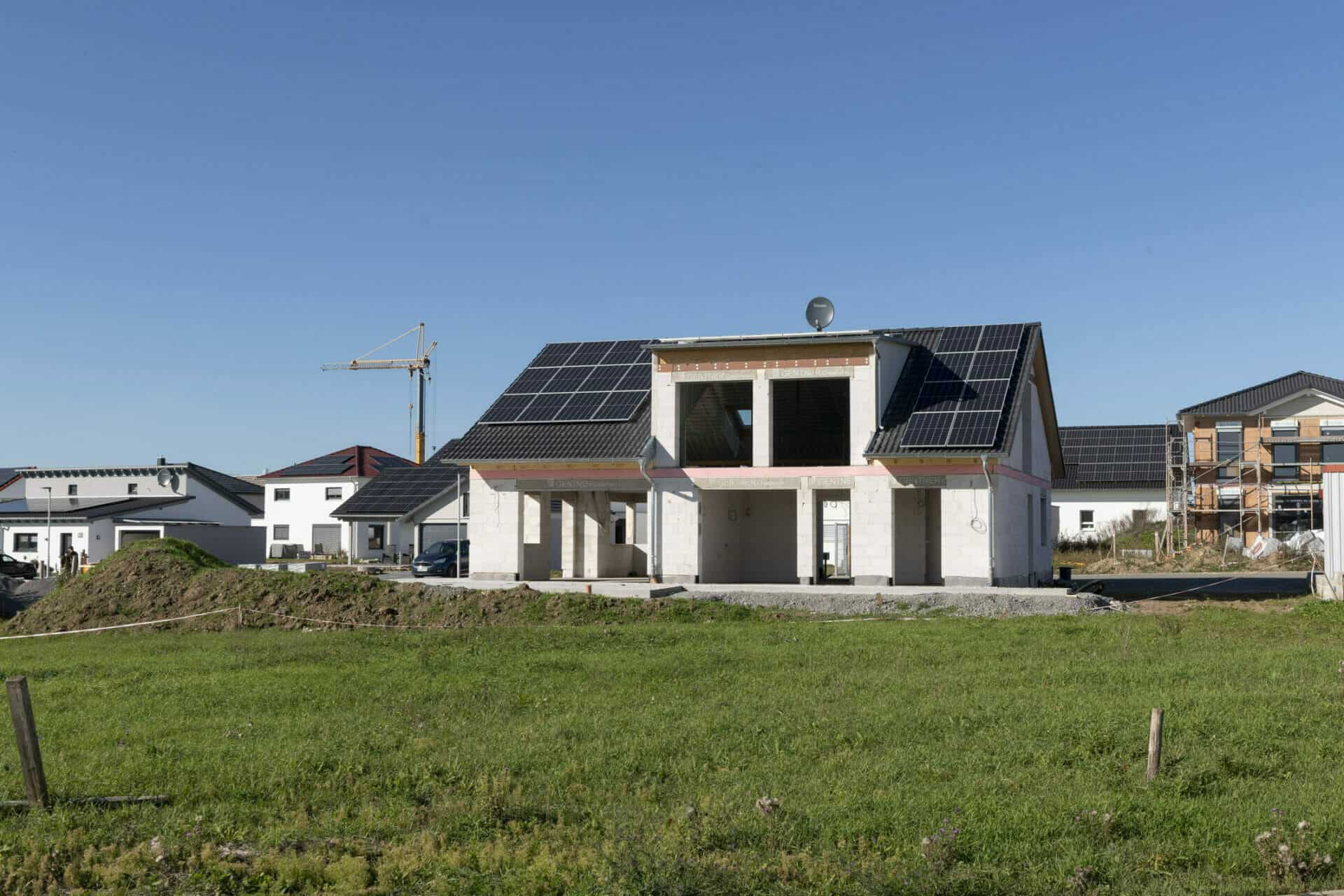 Klimafreundlicher Neubau: Ab März fördert der Staat den Neubau von Effizienzhäusern 40 – optional mit QNG-Siegel. (Foto: Bausparkasse Schwäbisch Hall)